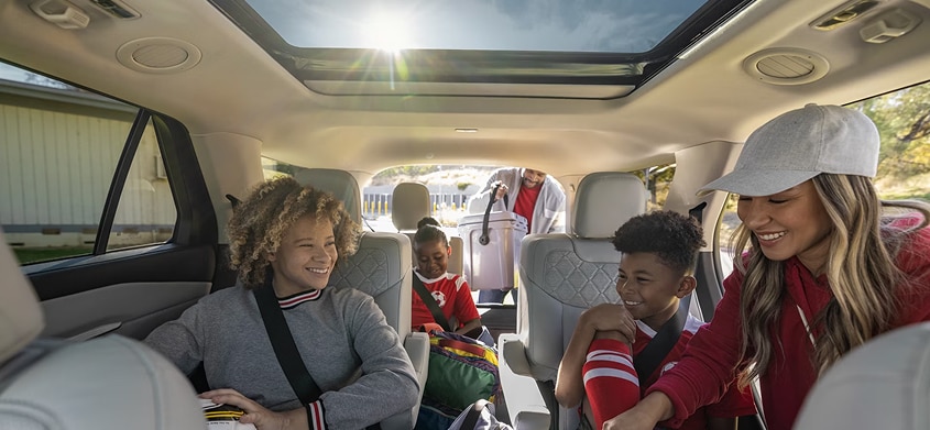 Panoramic Fixed-Glass Roof with Power Sunshade