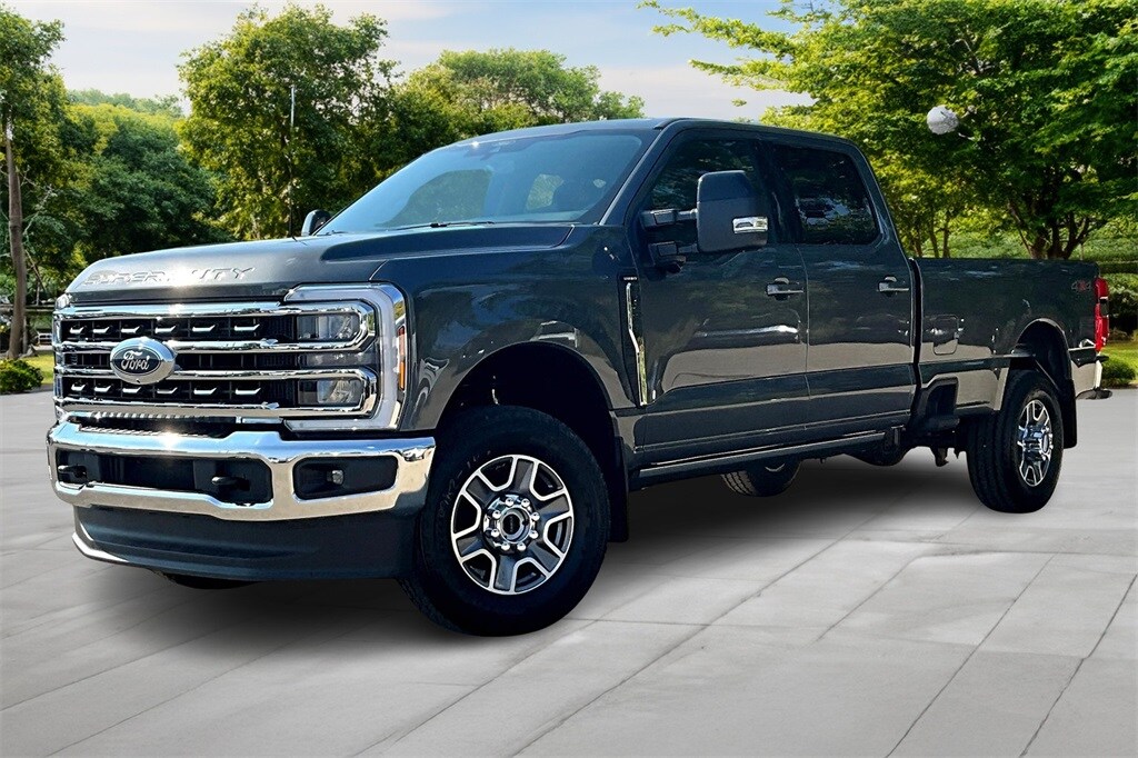 2026 Ford F-350 photo 2