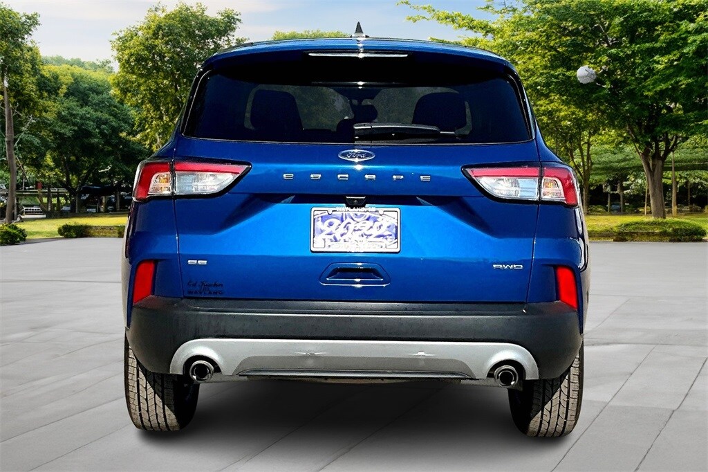 2022 Ford Escape SE photo 4