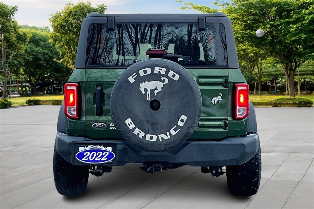 2022 Ford Bronco Base photo 4