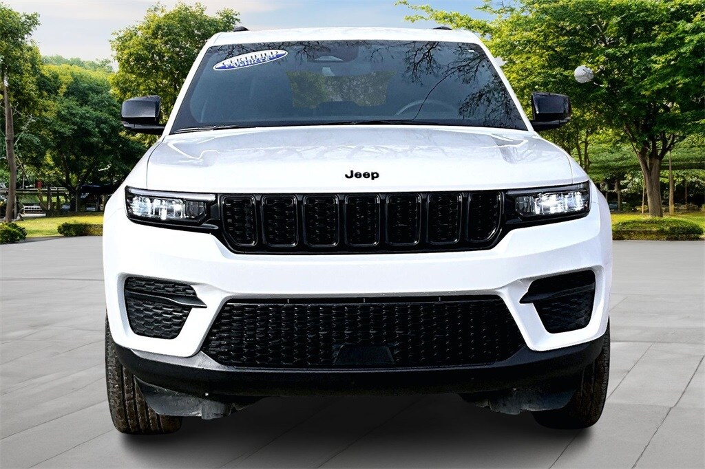 2024 Jeep Grand Cherokee Altitude X photo 3