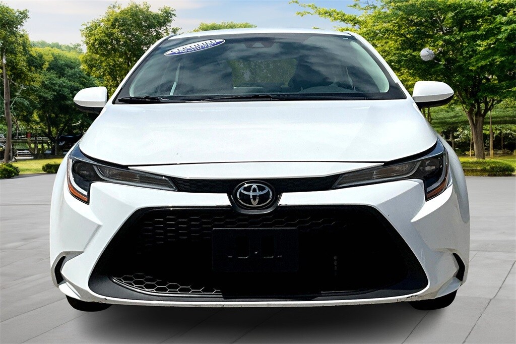 2022 Toyota Corolla LE photo 3