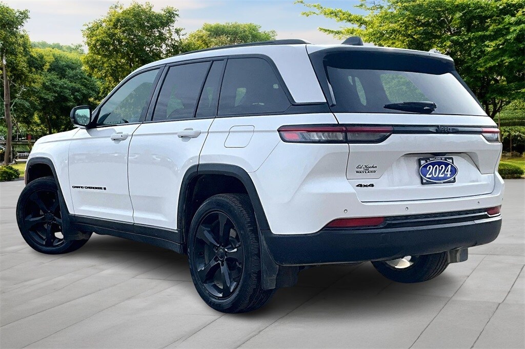 2024 Jeep Grand Cherokee Altitude X photo 2