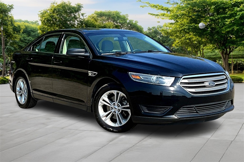 2018 Ford Taurus Sedan 