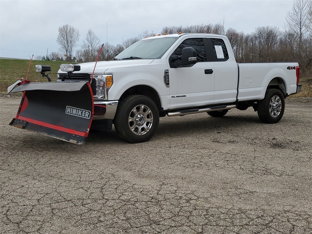 Used 2017 Ford F-250 Super Duty XL with VIN 1FT7X2BTXHEE24619 for sale in Wayland, MI