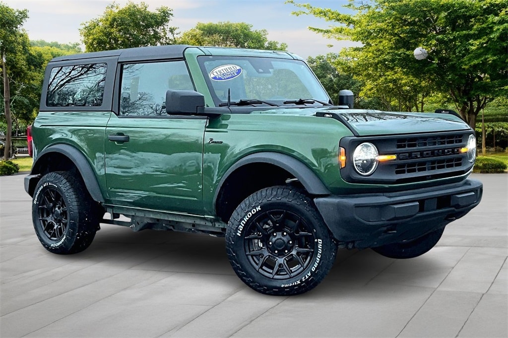 2022 Ford Bronco 2-Door Base's photo