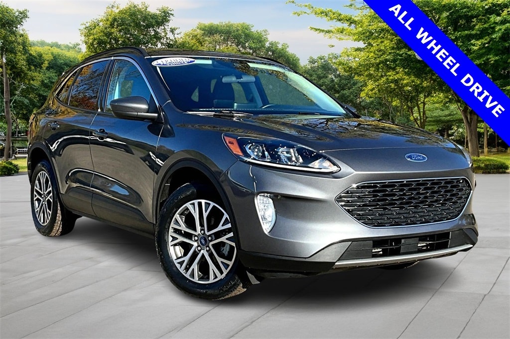 2022 Ford Escape SEL's photo