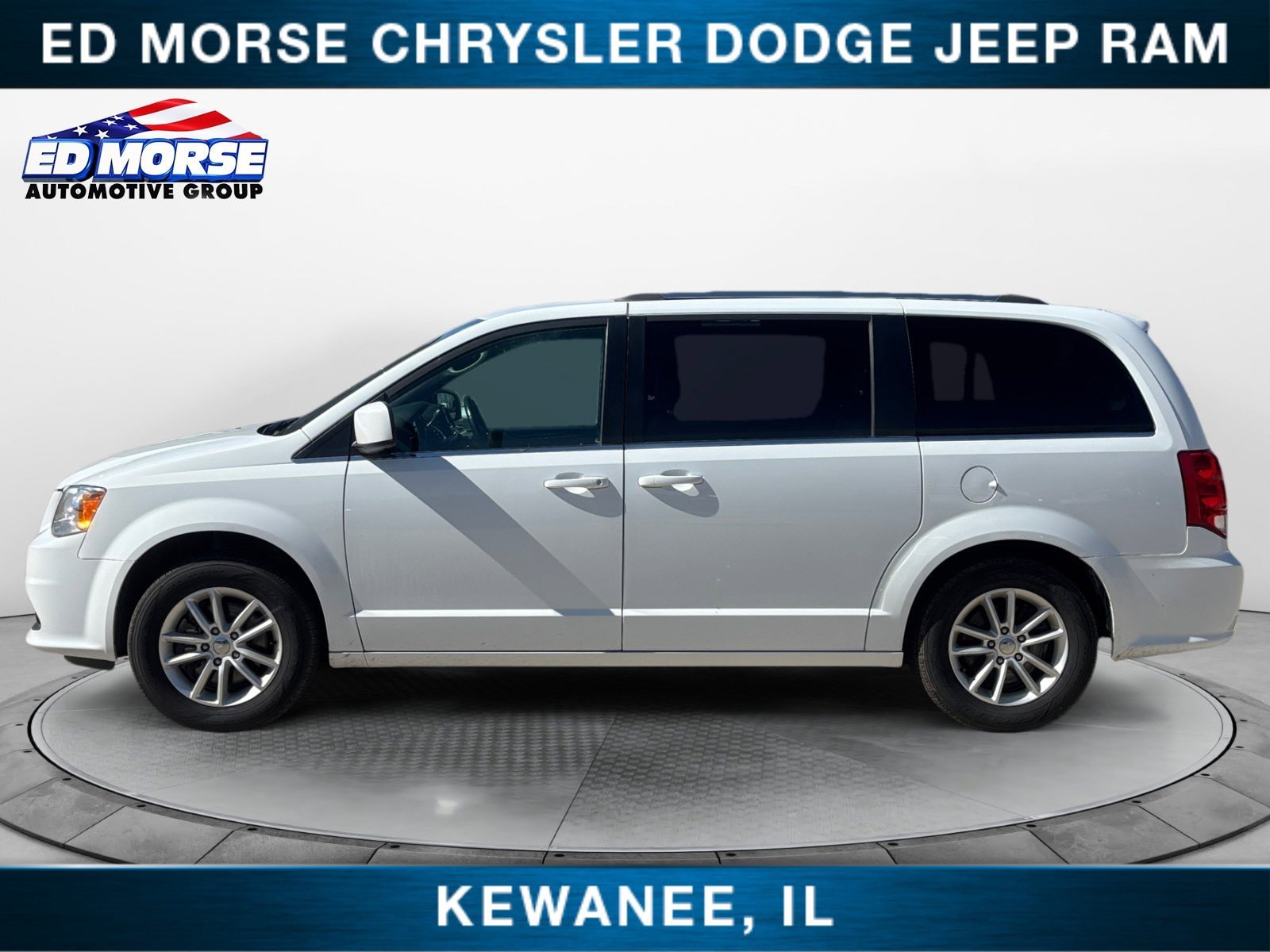 Used 2019 Dodge Grand Caravan SXT with VIN 2C4RDGCG2KR510582 for sale in Kewanee, IL