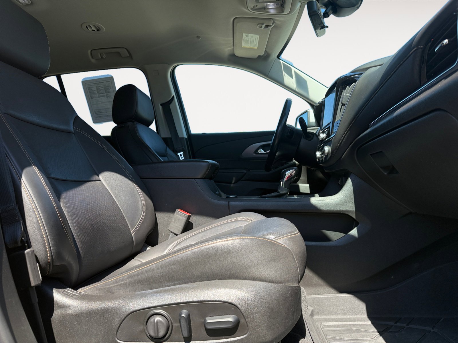 2021 Chevrolet Traverse Premier - Photo 15