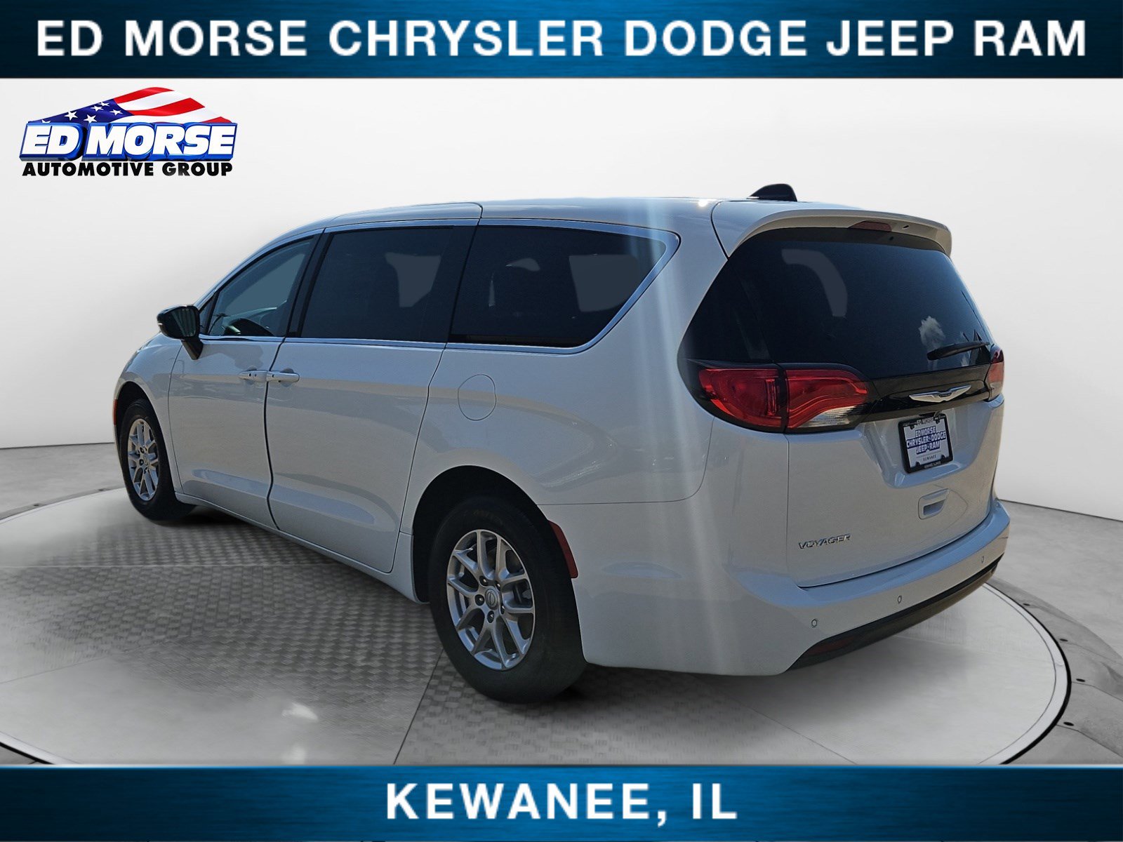 2026 Chrysler Voyager LX photo 3