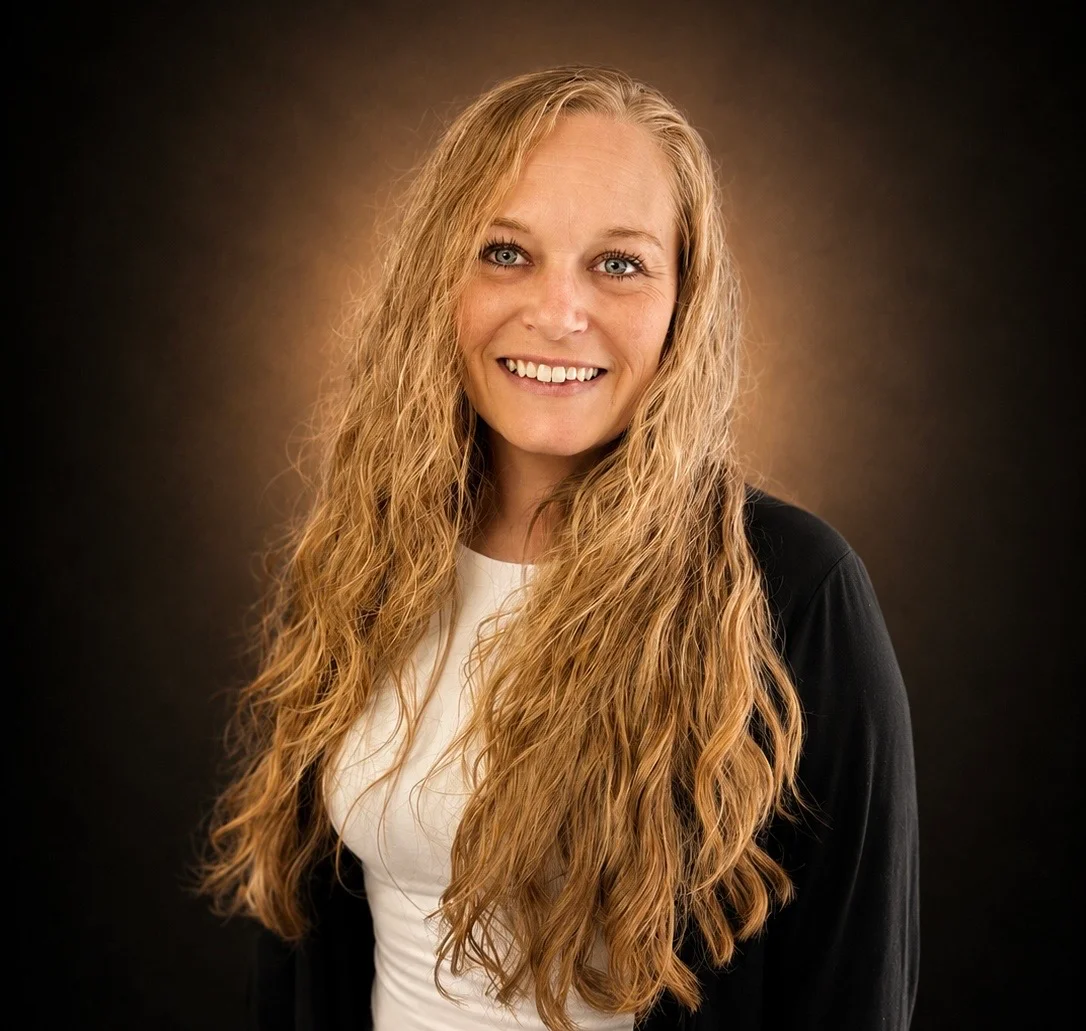 Staff member Traci Imes from 2886c7dbf9e1