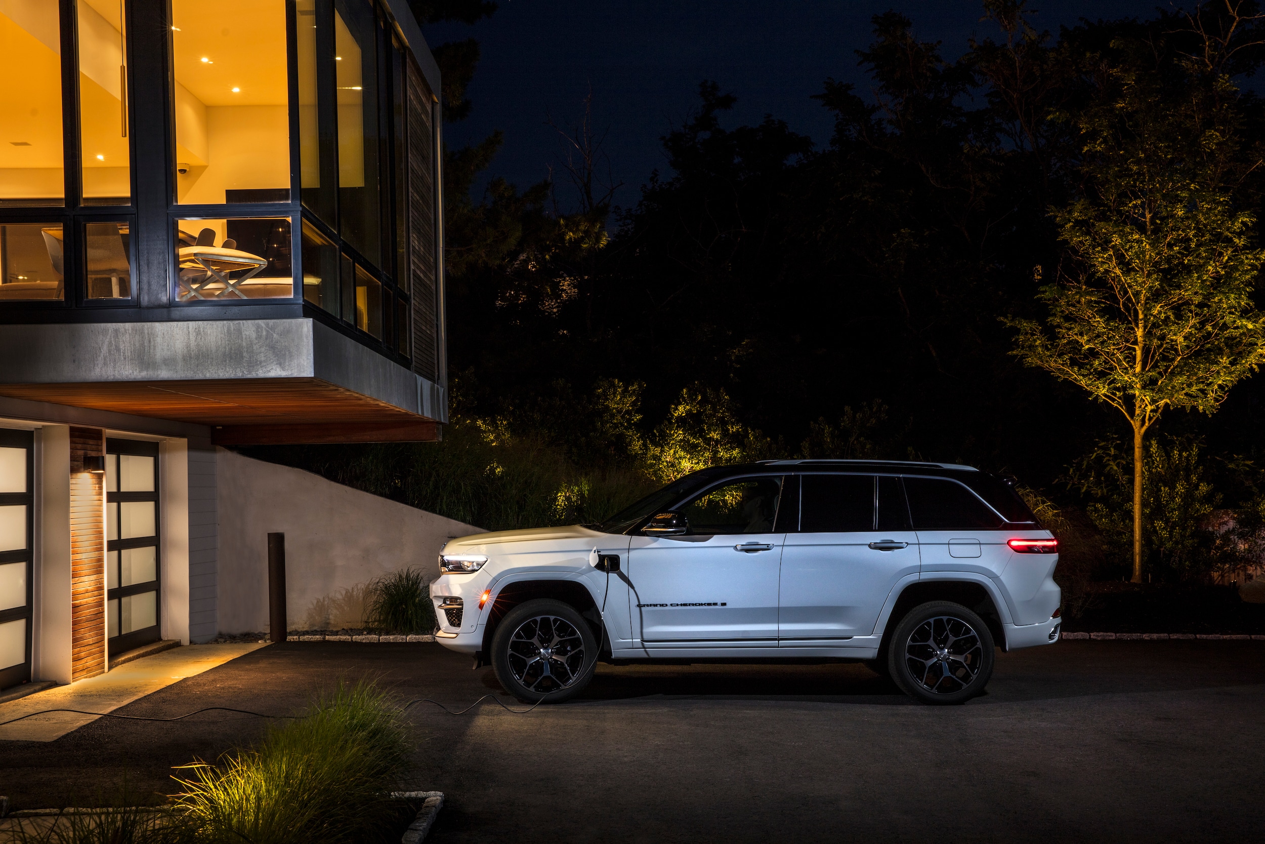 grand%20cherokee%204xe.jpg