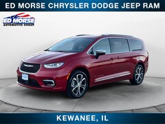 2026 Chrysler Pacifica Pinnacle Passenger Van