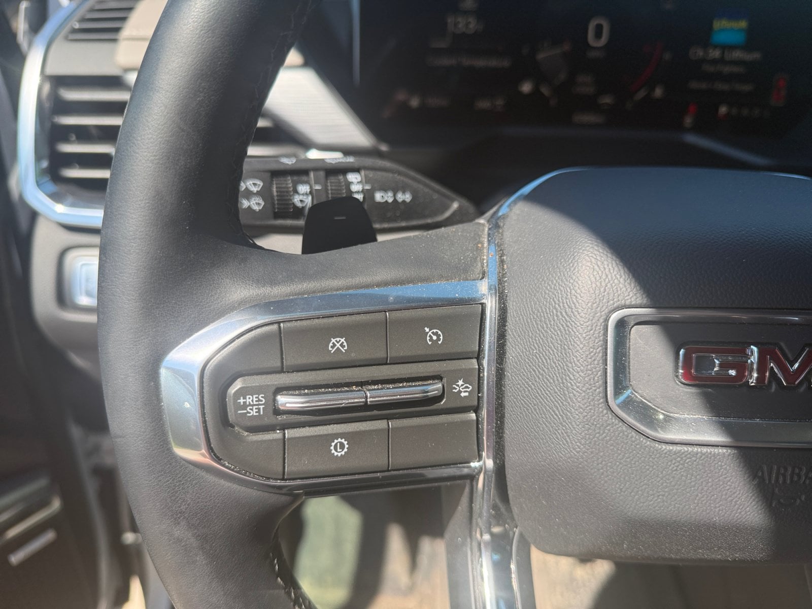 2026 GMC Acadia Elevation - Photo 16