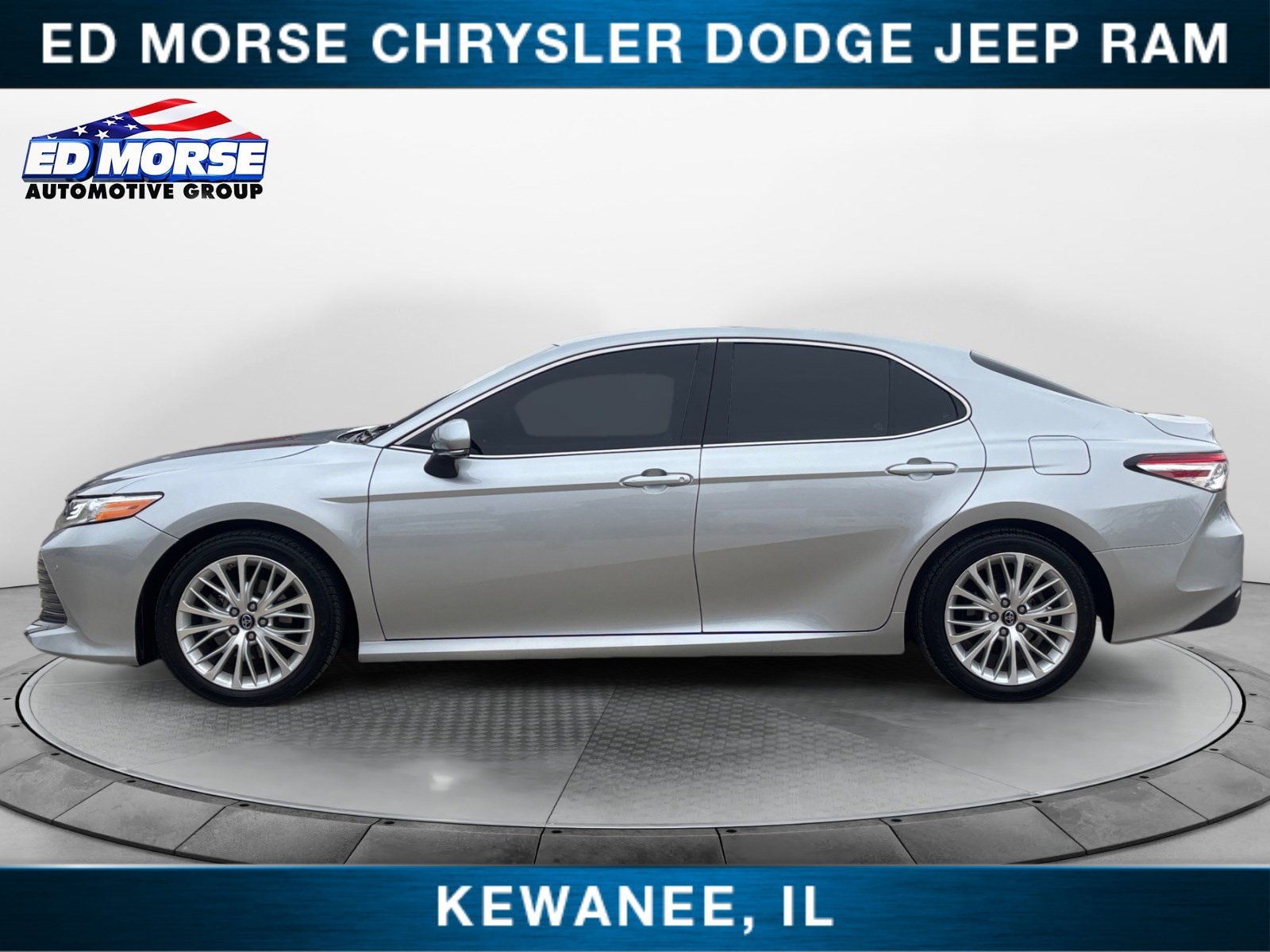 Used 2018 Toyota Camry XLE with VIN 4T1B11HK4JU049998 for sale in Kewanee, IL