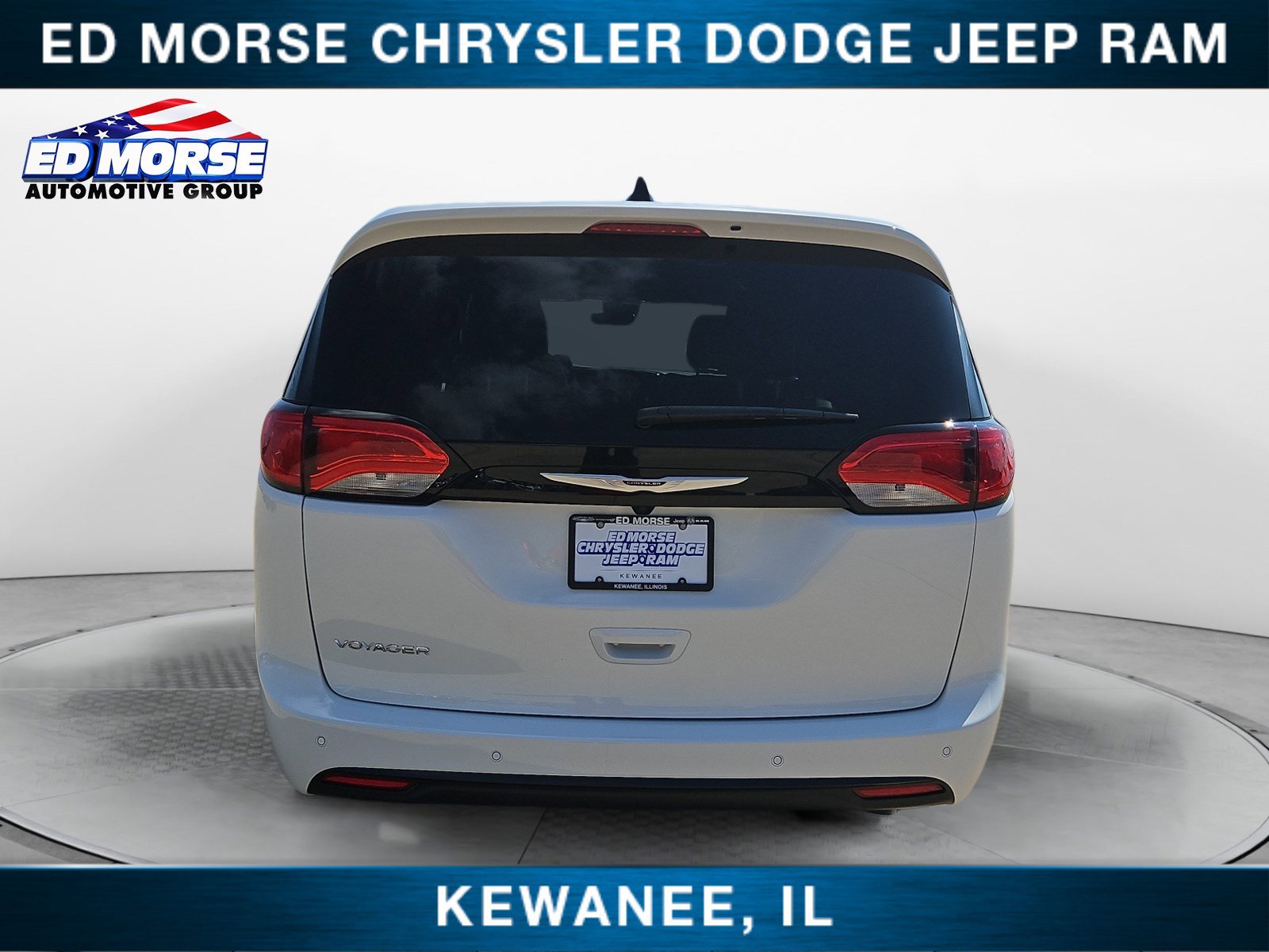 2026 Chrysler Voyager LX photo 4