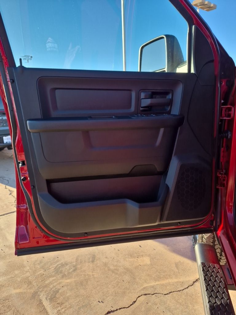 2026 RAM 2500 Tradesman - Photo 13