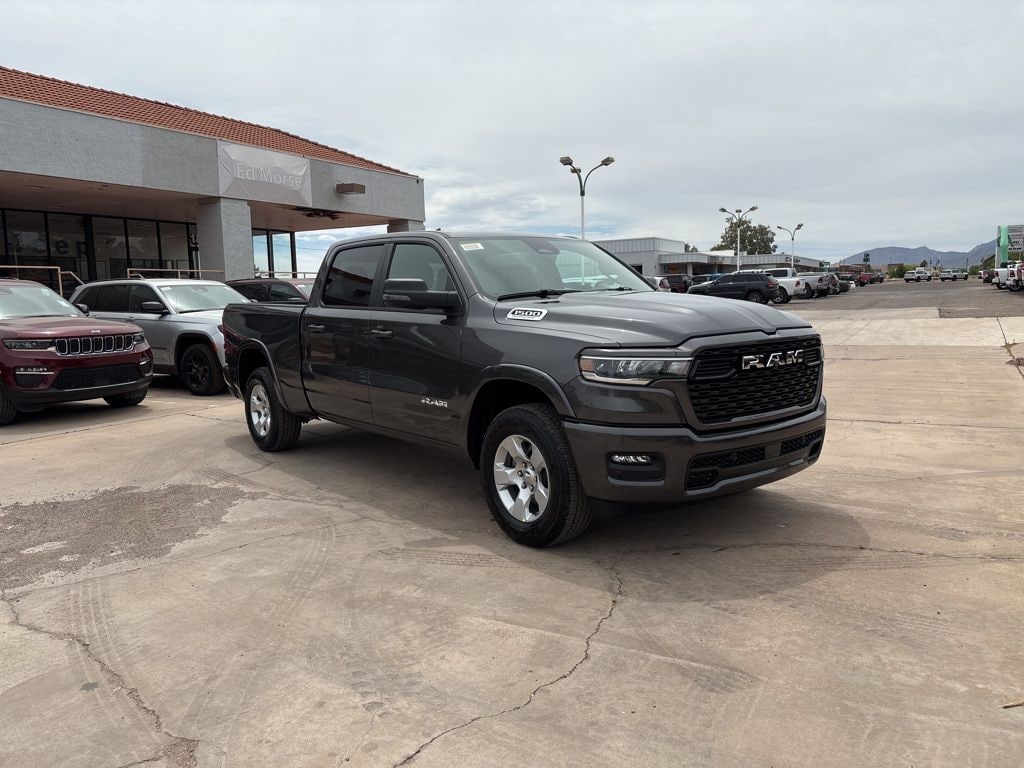 New 2026 Ram 1500 BIG HORN CREW CAB 4X4 6'4 BOX Pickup