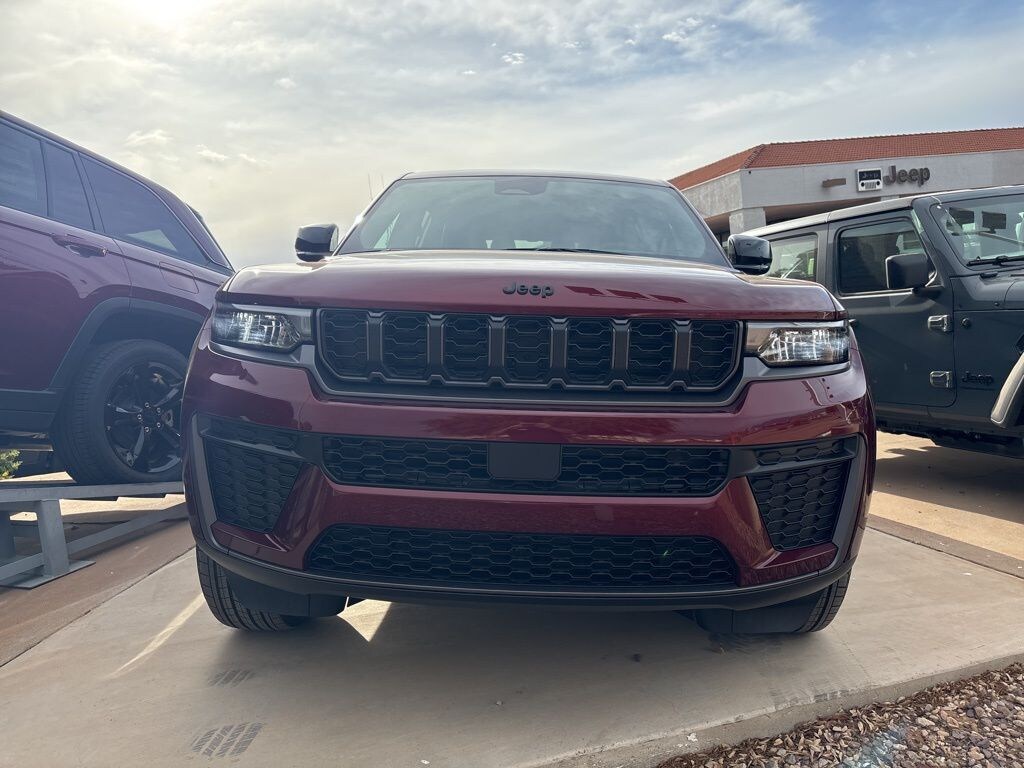 New 2026 Jeep Grand Cherokee L LAREDO ALTITUDE 4X4 Sport Utility
