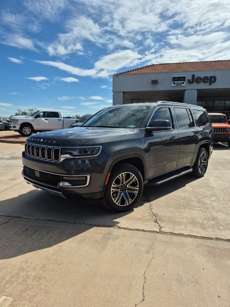 2022 Jeep Wagoneer