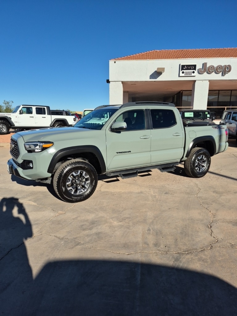 2023 Toyota Tacoma TRD Off Road's photo