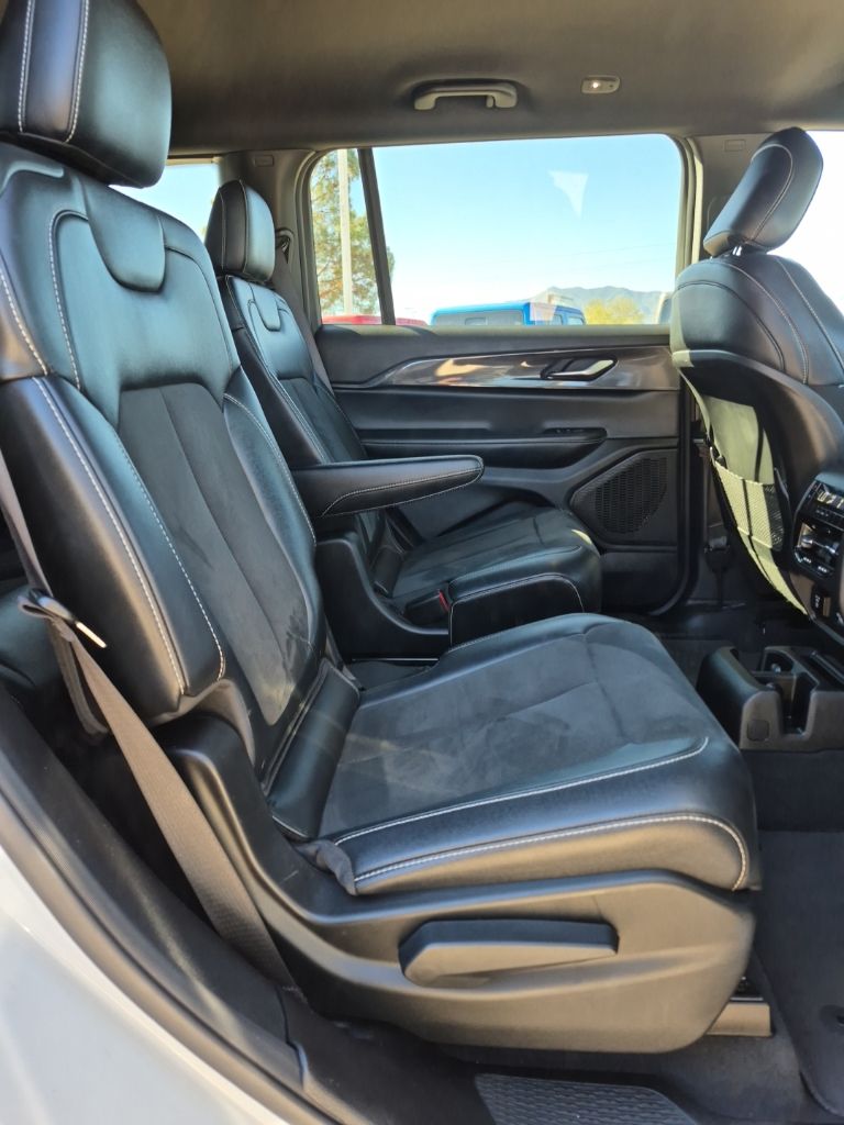 2023 Jeep Grand Cherokee L Altitude - Photo 36