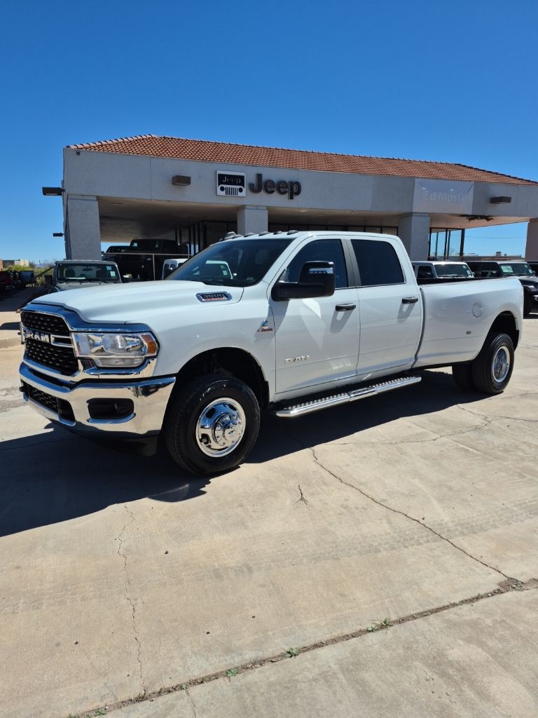 2024 RAM 3500 Big Horn 4X4 Crew Cab LWB's photo