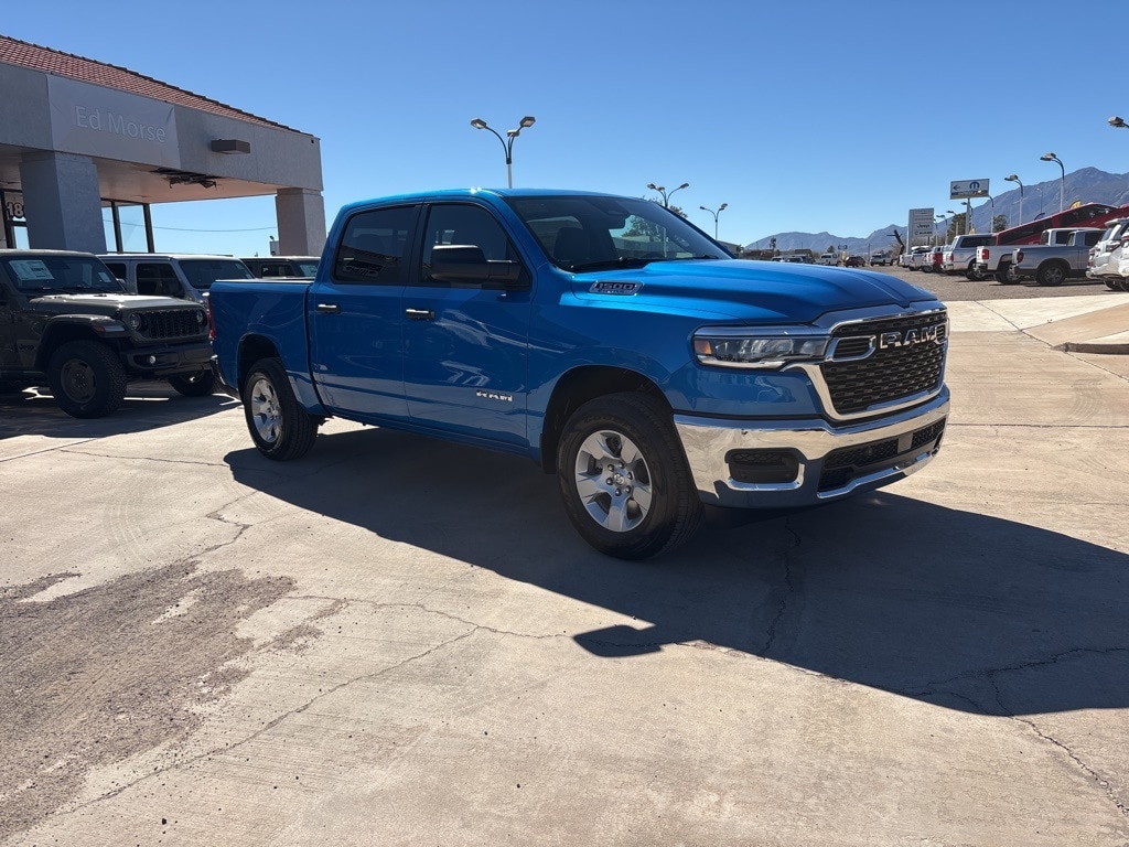 New 2026 Ram 1500 TRADESMAN CREW CAB 4X4 5'7 BOX Pickup