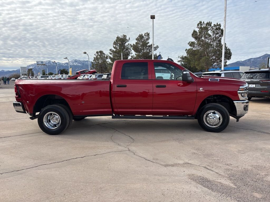New 2026 Ram 3500 TRADESMAN CREW CAB 4X4 8' BOX Pickup