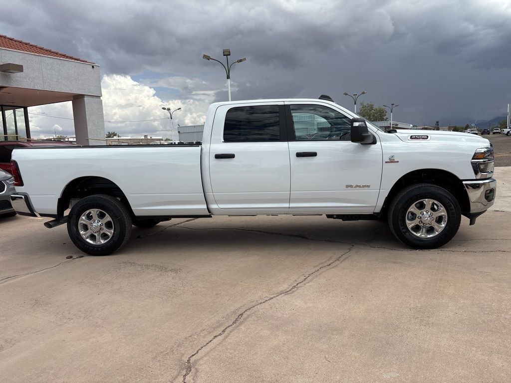 New 2025 Ram 2500 BIG HORN CREW CAB 4X4 8' BOX Pickup