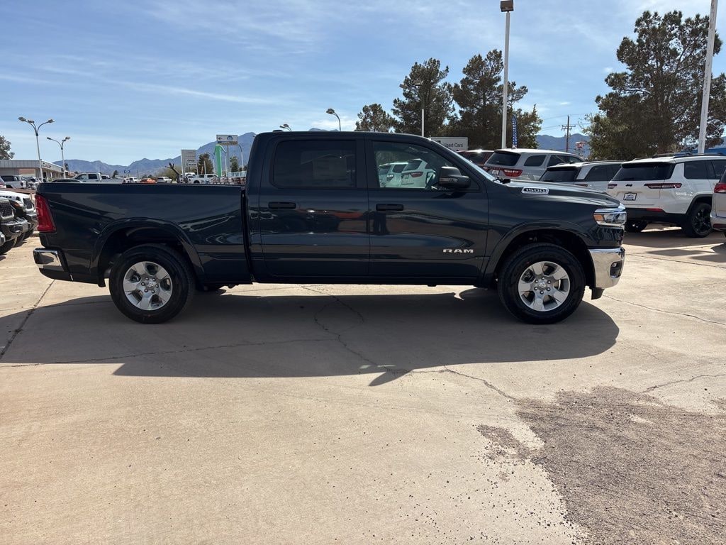 New 2026 Ram 1500 BIG HORN CREW CAB 4X4 6'4 BOX Pickup