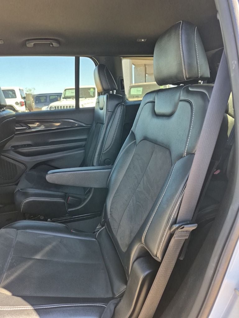 2023 Jeep Grand Cherokee L Altitude - Photo 26
