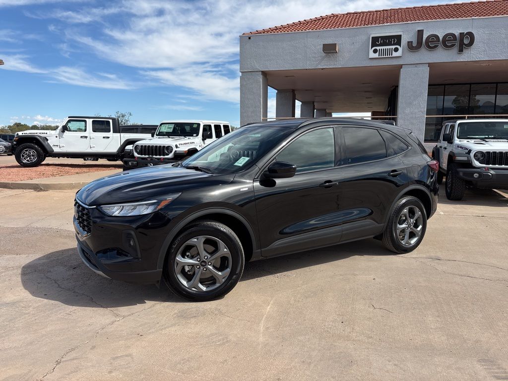 2025 Ford Escape