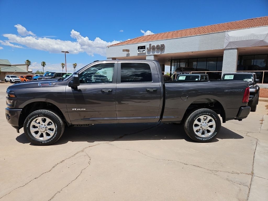 New 2026 Ram 2500 BIG HORN CREW CAB 4X4 6'4 BOX Pickup