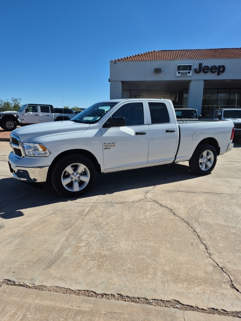 2024 RAM Ram 1500 Classic SLT's photo