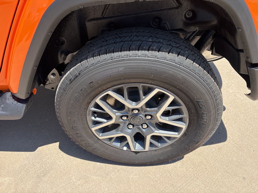 2025 Jeep Wrangler 4-Door Sahara - Photo 10