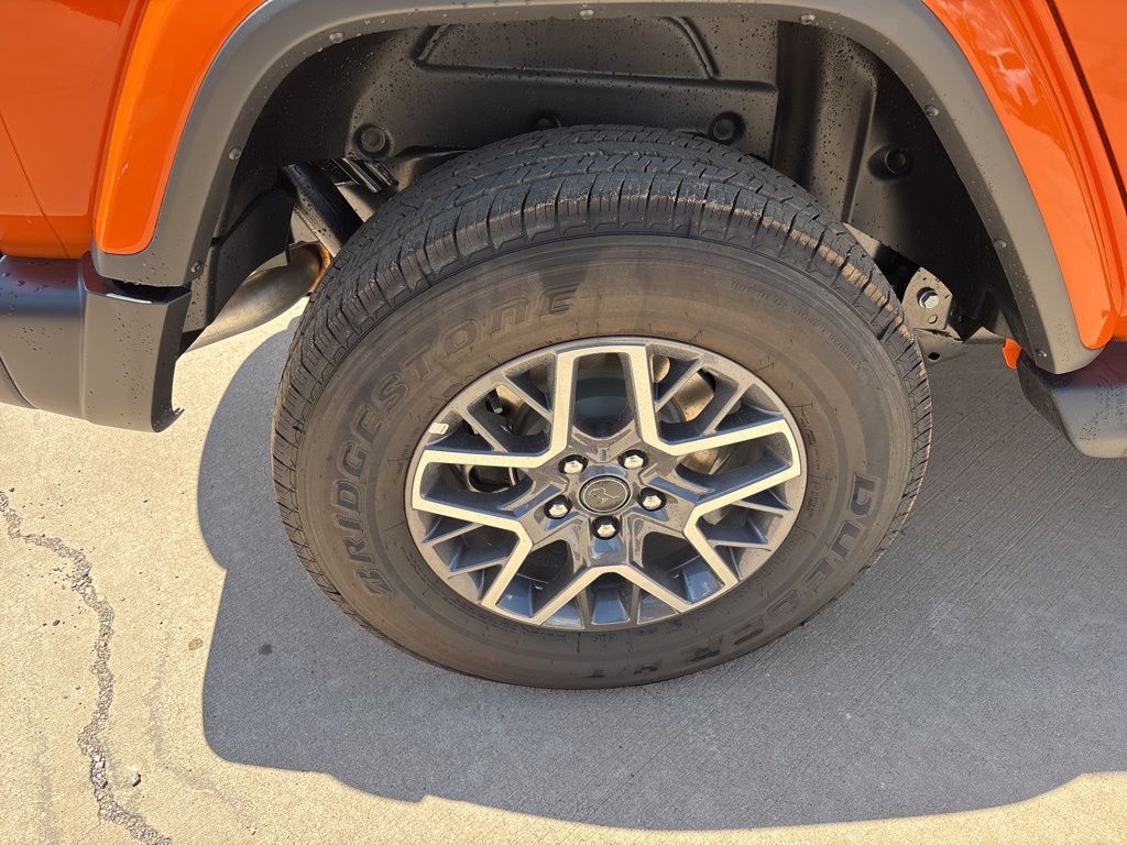 2025 Jeep Wrangler 4-Door Sahara - Photo 11