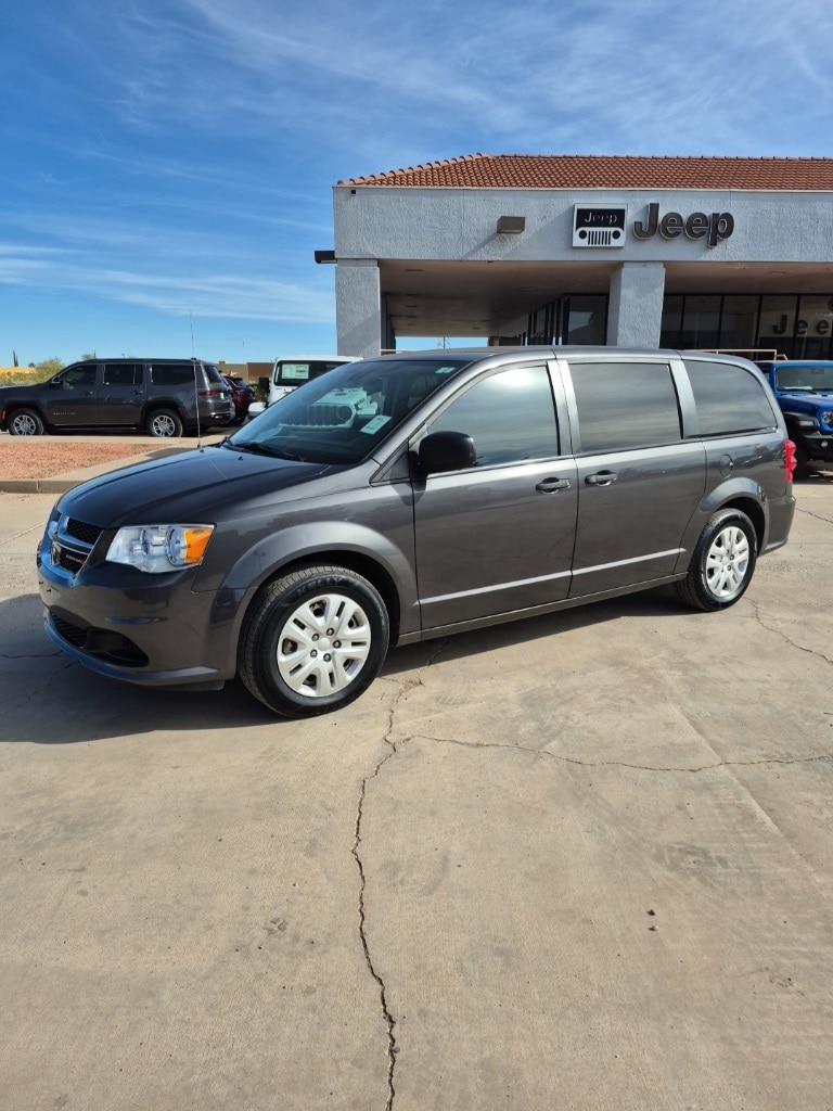2020 Dodge Grand Caravan SE's photo