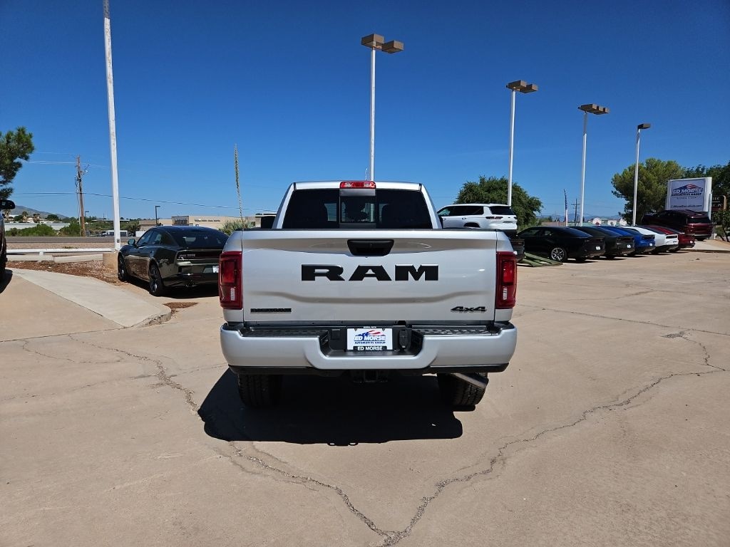 New 2026 Ram 2500 BIG HORN CREW CAB 4X4 6'4 BOX Pickup