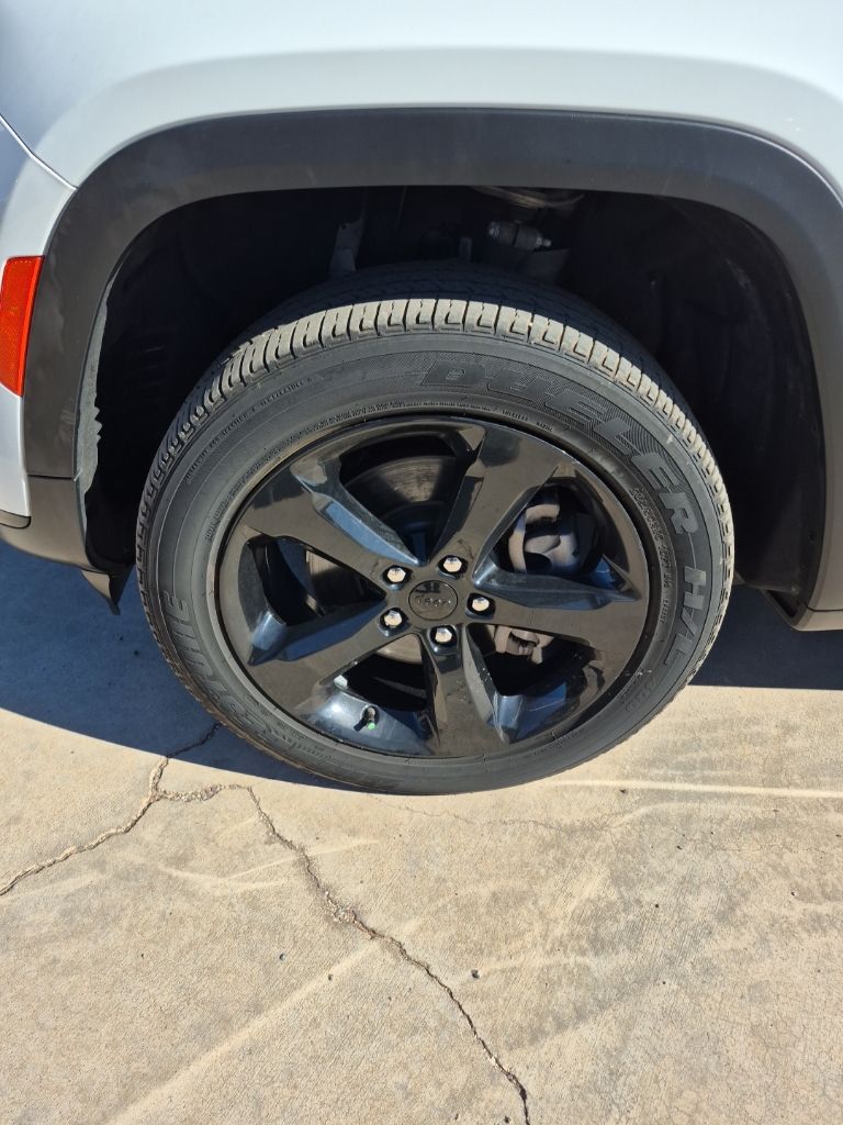 2023 Jeep Grand Cherokee L Altitude - Photo 9