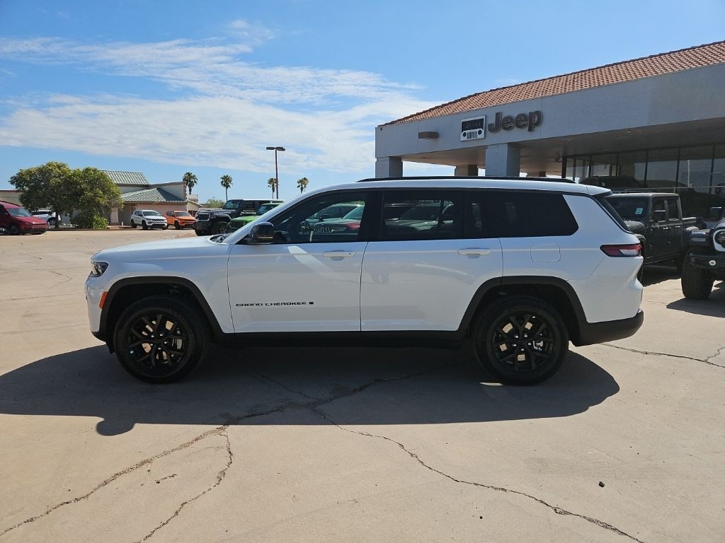 New 2026 Jeep Grand Cherokee L LAREDO ALTITUDE 4X4 Sport Utility