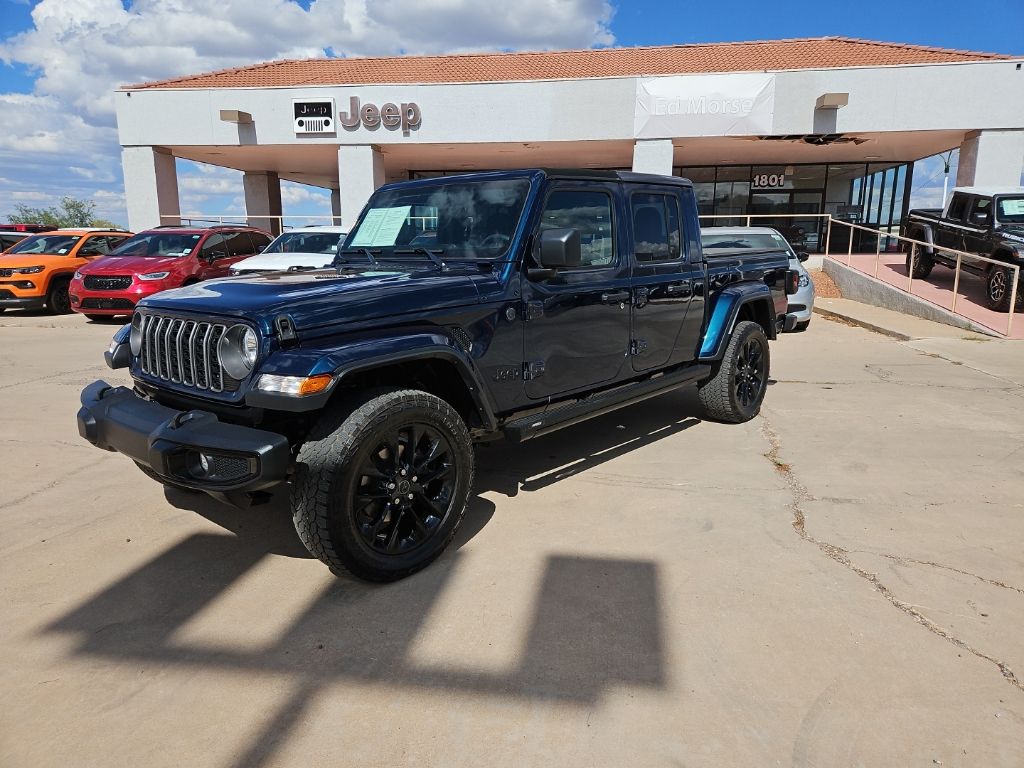 2025 Jeep Gladiator Nighthawk Auto's photo