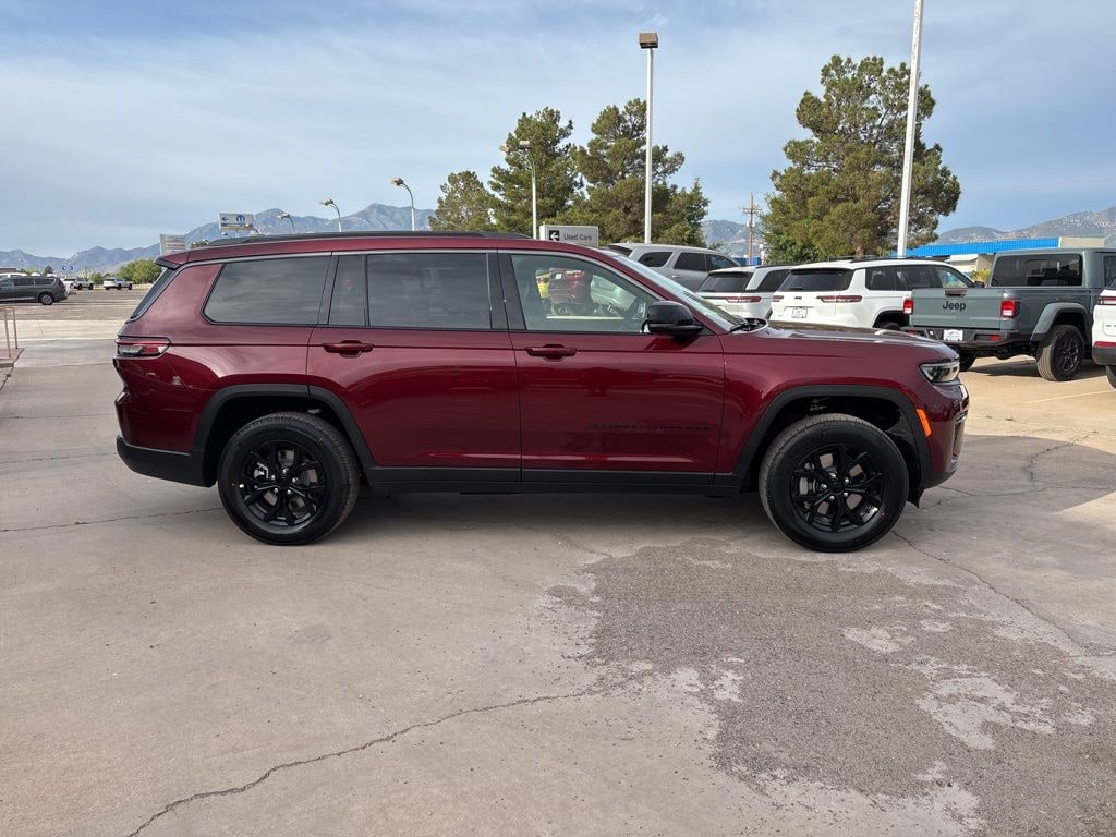 New 2026 Jeep Grand Cherokee L LAREDO ALTITUDE 4X4 Sport Utility