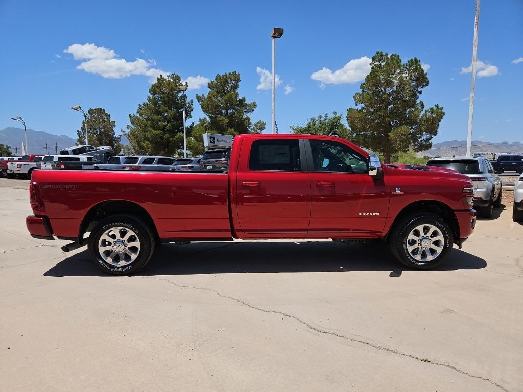 New 2026 Ram 2500 LARAMIE CREW CAB 4X4 8' BOX Pickup