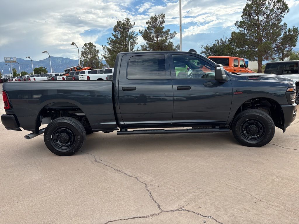 2026 RAM 2500 Tradesman - Photo 4