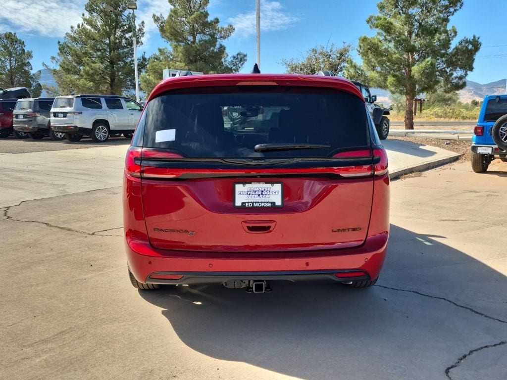 2025 Chrysler Pacifica Limited - Photo 6