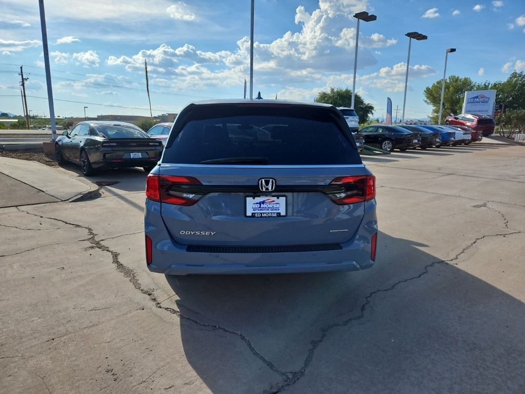 Used 2025 Honda Odyssey Touring Minivan/Van