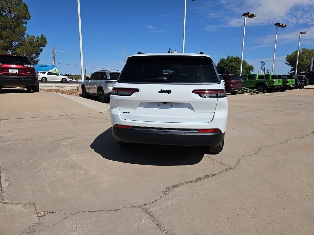 New 2026 Jeep Grand Cherokee L LAREDO ALTITUDE 4X4 Sport Utility