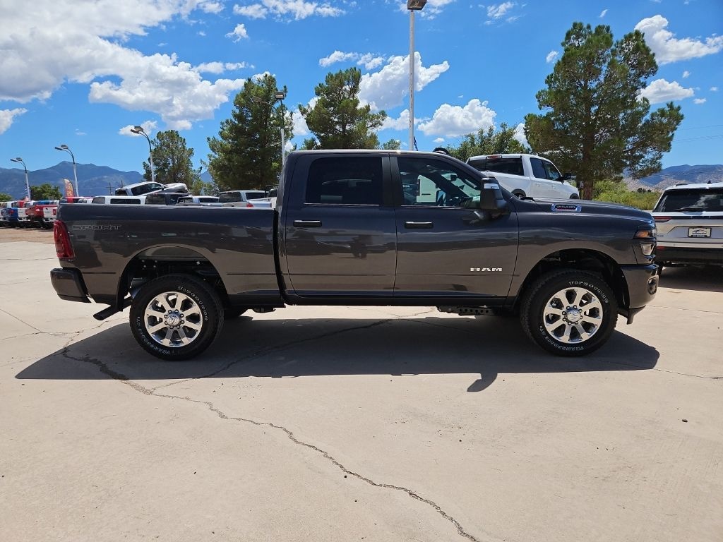 New 2026 Ram 2500 BIG HORN CREW CAB 4X4 6'4 BOX Pickup