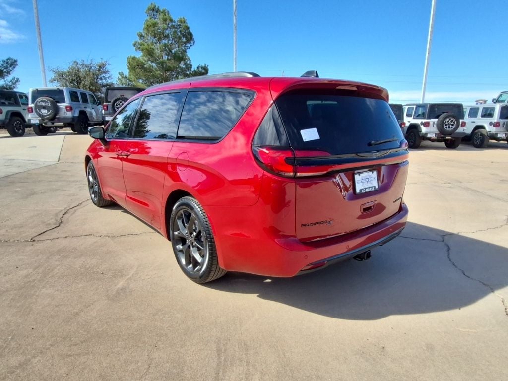 2025 Chrysler Pacifica Limited - Photo 7